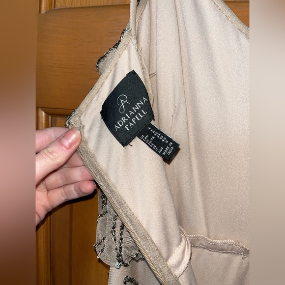 ADRIANNA PAPELL DIAMOND BEADED BLOUSON DRESS IN TAUPE PINK SIZE 4 (LIKE SIZE 2) - Picture 6 of 8